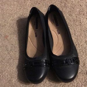 Clarks soft cushion flats